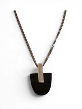Modernist Italian with black onyx stone Pendant Necklace Arc